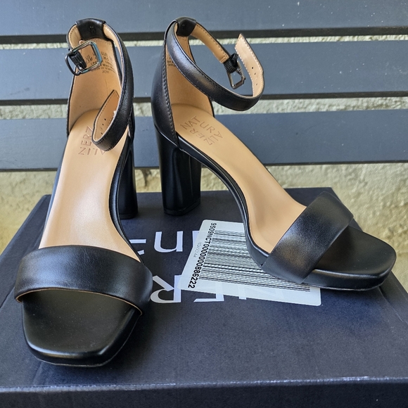 Naturalizer Joy Dress Ankle Strap Sandal Black Sz 6.5 - Picture 1 of 5